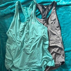 Nearly New Under Armour Tanks